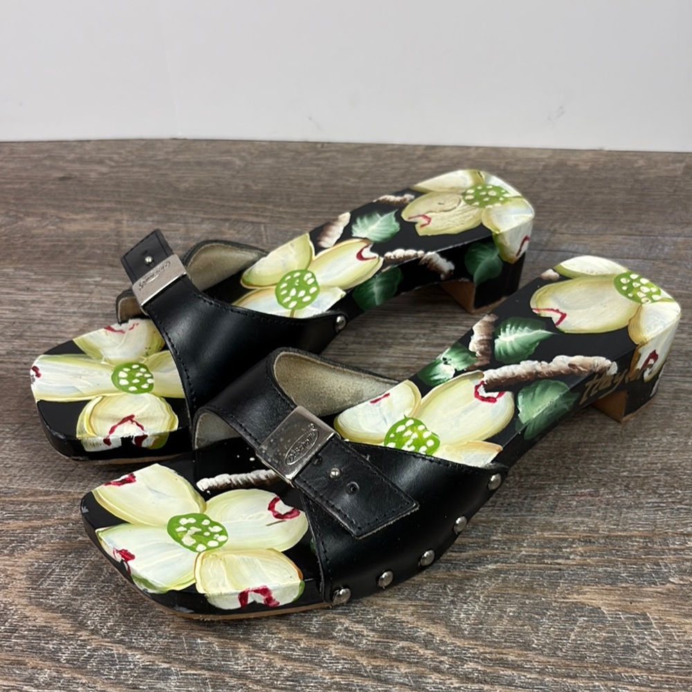 Dr. Scholl’s Women’s Handpainted “Japanese Cherry Blossom” Slide Sandals Size 6